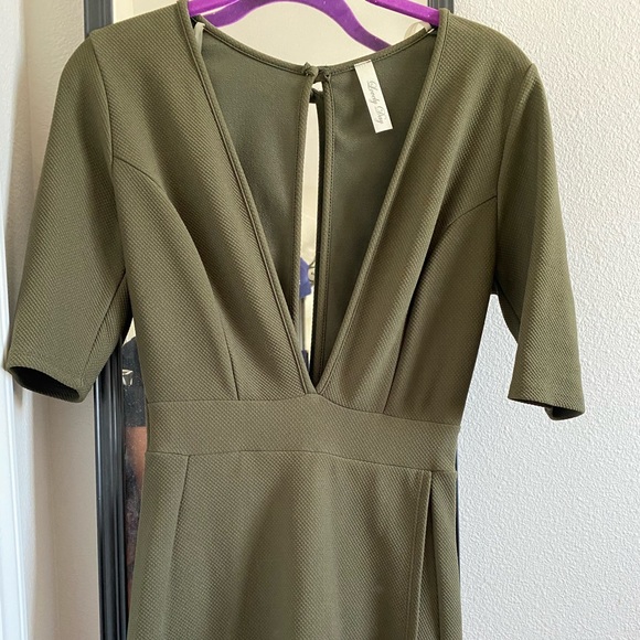 Deep V neck dress / romper - Picture 2 of 4